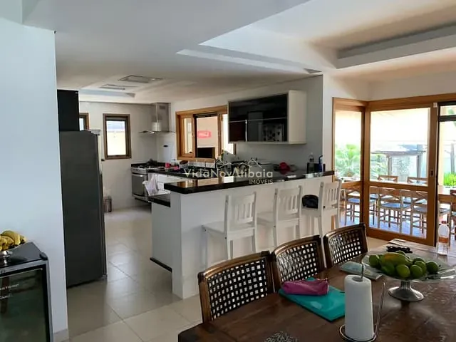 Casa com 600m² 3 quartos e 5 banheiros, à venda, no bairro Usina em Atibaia
