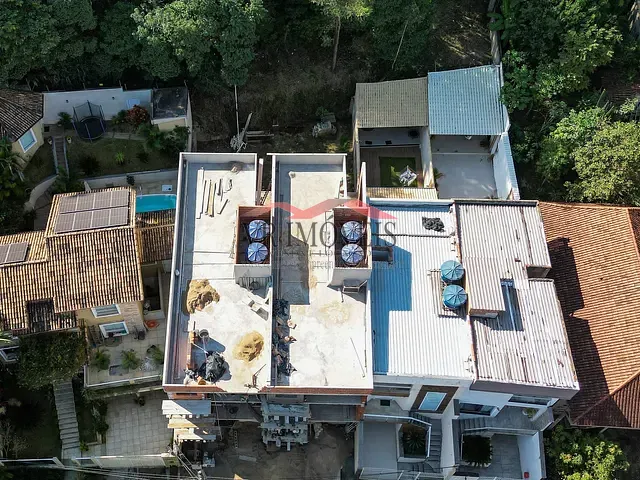 Casa 3 quartos e 4 banheiros, à venda, no bairro Jardim Belvedere em Volta Redonda