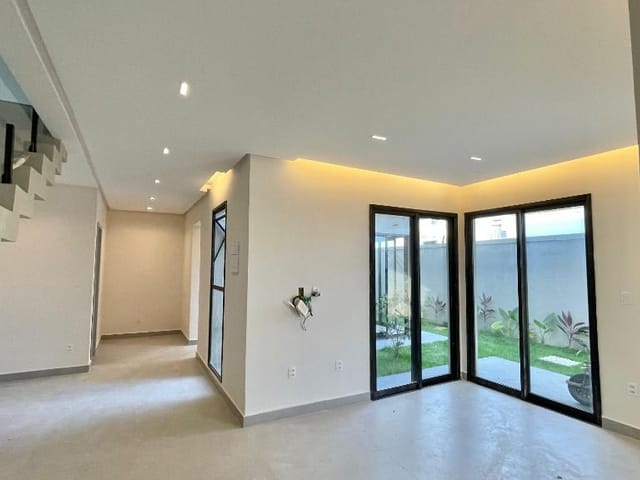 Casa com 200m² 3 quartos e 3 banheiros, à venda, no bairro Olhos d'Água em Barra dos Coqueiros
