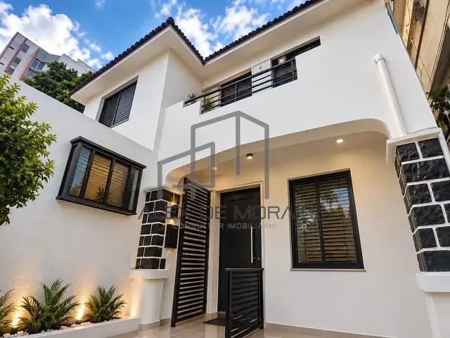 Casa 5 quartos e 3 banheiros, à venda, no bairro Centro em Vitória