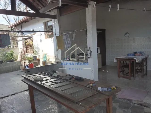 Casa 3 quartos e 1 banheiro, à venda, no bairro Maria Áurea em Pindamonhangaba