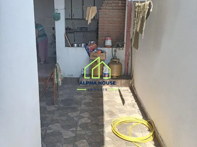 Casa 3 quartos e 1 banheiro, à venda, no bairro Maria Áurea em Pindamonhangaba