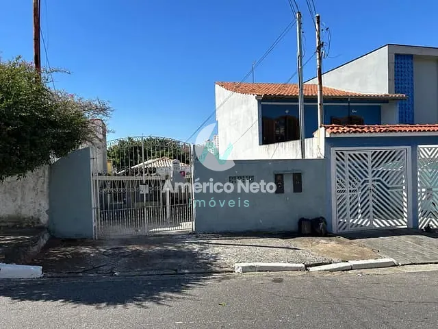 Casa com 210m² 2 quartos e 1 banheiro, à venda, no bairro Olímpico em São Caetano do Sul