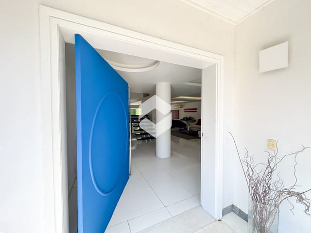 Casa com 700m² 4 quartos e 6 banheiros, à venda, no bairro Barra da Tijuca em Rio de Janeiro