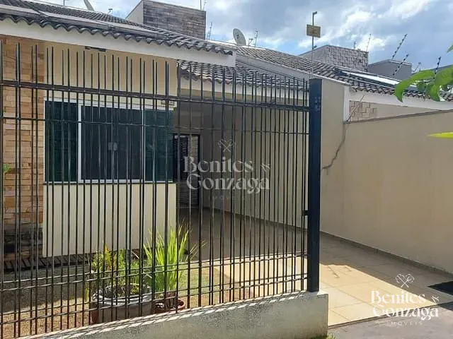 Casa com 100m² 3 quartos e 2 banheiros, à venda, no bairro Loteamento Sumaré em Maringá