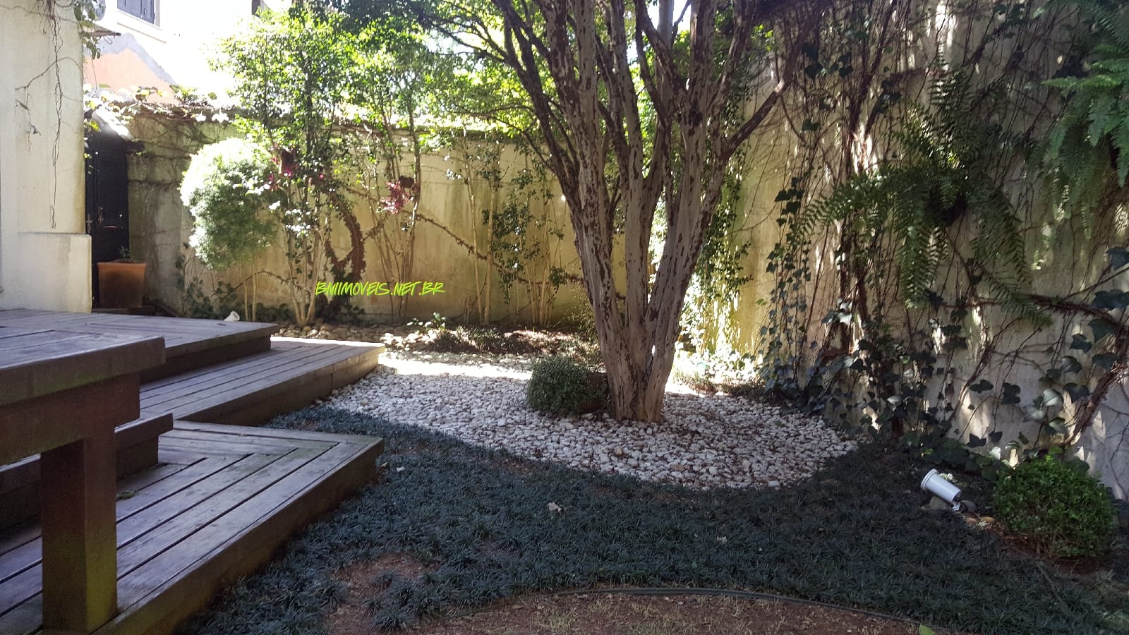 Casa à venda e aluguel com 3 quartos, 350m² - Foto 7