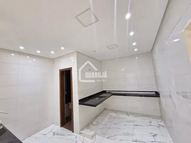 Casa com 75m² 2 quartos e 1 banheiro, à venda, no bairro Sítio Paecara (Vicente de Carvalho) em Guarujá