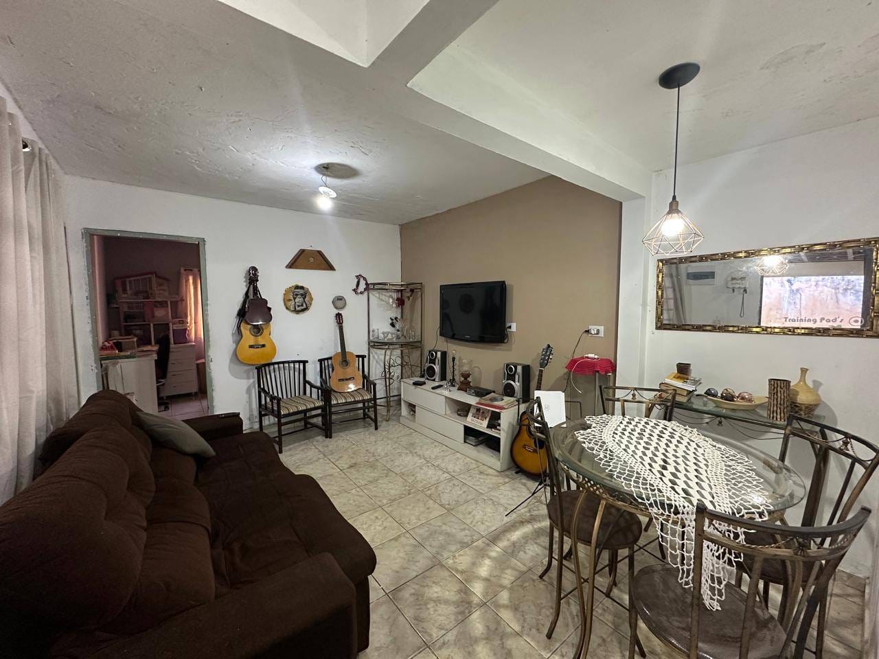 Casa à venda com 2 quartos, 176m² - Foto 1