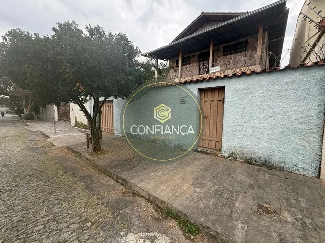 Casa 4 quartos e 4 banheiros, para alugar, no bairro Santa Inês em Belo Horizonte