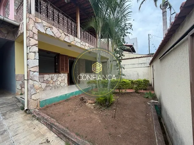 Casa 4 quartos e 4 banheiros, para alugar, no bairro Santa Inês em Belo Horizonte