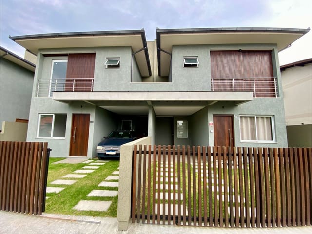 Foto do Casa - Casa com quintal individual, 3 Dormitórios, Financiável, no bairro Morro das Pedras em Florianópolis - Santa Catarina. | Costão Sul Imóveis