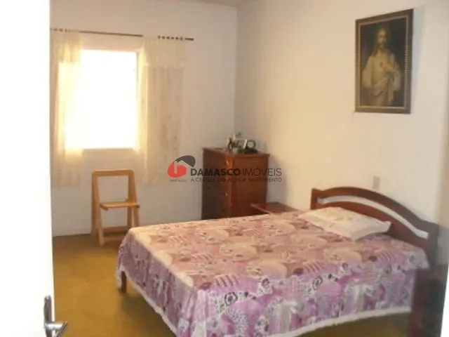 Casa com 224m² 2 quartos e 1 banheiro, à venda, no bairro Santa Maria em São Caetano do Sul