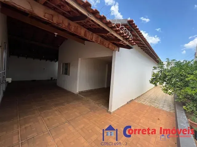 Casa 2 quartos e 1 banheiro, à venda, no bairro Jardim Primaveril em Três Lagoas