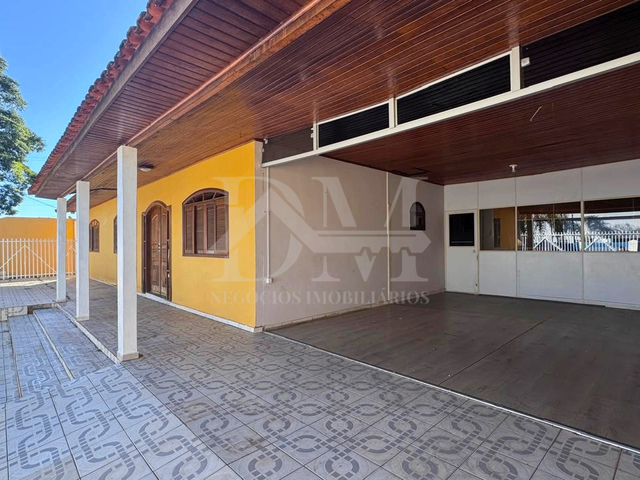 Casa 3 quartos e 2 banheiros, para alugar, no bairro Cidade Alta em Jaguariaíva