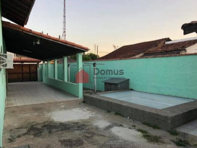 Casa com 181m², à venda, no bairro Moreira César em Pindamonhangaba