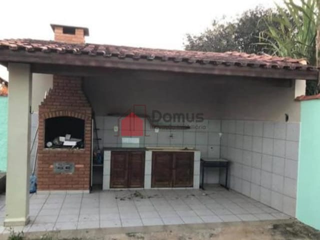 Casa com 181m², à venda, no bairro Moreira César em Pindamonhangaba