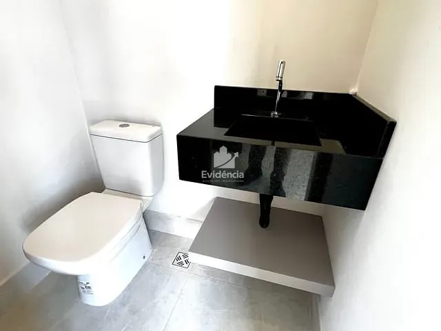 Casa com 200m² 3 quartos e 2 banheiros, à venda, no bairro Gleba Esperança em Londrina