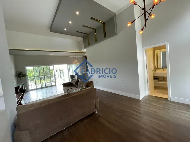 Casa com 1000m² 3 quartos e 5 banheiros, à venda, no bairro Recanto das Canjaranas em Vinhedo