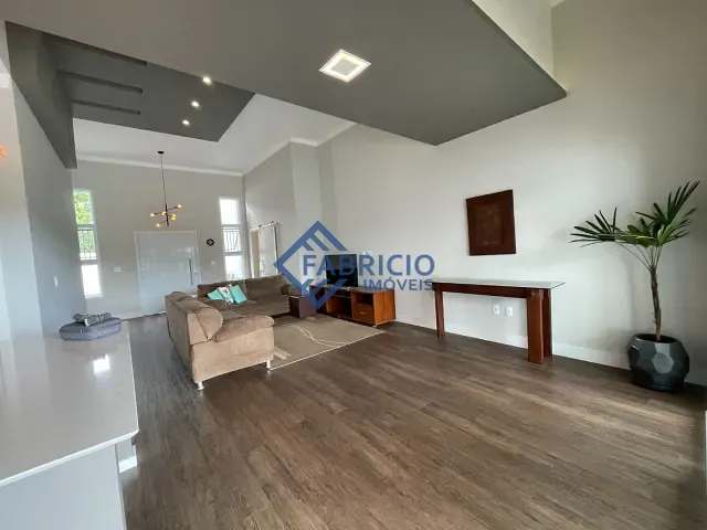 Casa com 1000m² 3 quartos e 5 banheiros, à venda, no bairro Recanto das Canjaranas em Vinhedo
