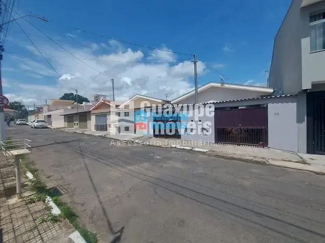 Casa com 80m², à venda, no bairro IRMÃOS RICHIARD em GUAXUPÉ