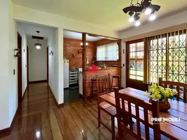 Casa com 1200m² 3 quartos e 3 banheiros, à venda, no bairro Mury em Nova Friburgo