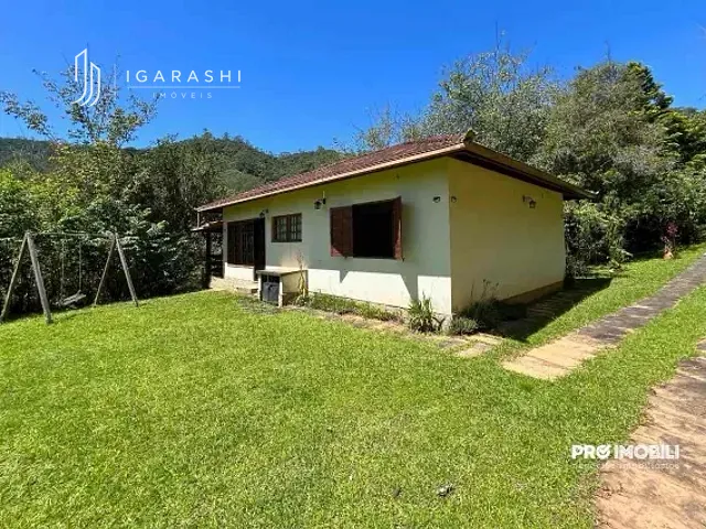 Casa com 1200m² 3 quartos e 3 banheiros, à venda, no bairro Mury em Nova Friburgo