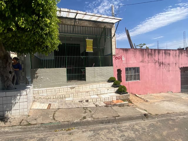 Casa com 260m² 2 quartos e 1 banheiro, à venda, no bairro Jardim Florence em Campinas