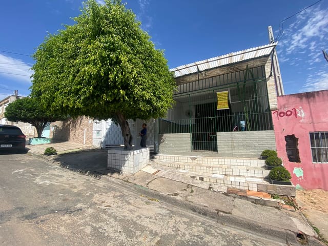 Casa com 260m² 2 quartos e 1 banheiro, à venda, no bairro Jardim Florence em Campinas
