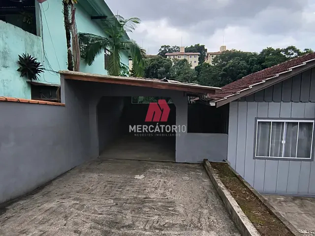 Casa 2 quartos e 1 banheiro, para alugar, no bairro Água Verde em Blumenau
