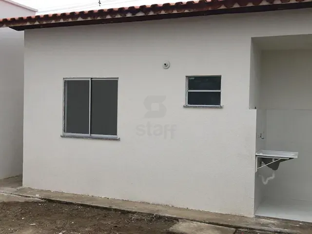 Casa 3 quartos e 1 banheiro, à venda, no bairro Oliveira Brito em Paulo Afonso