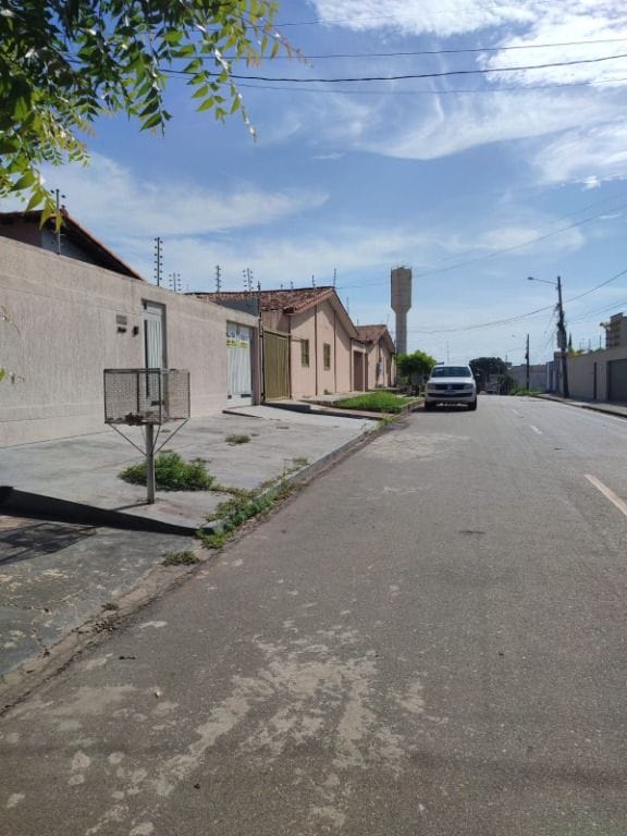 Casa à venda com 3 quartos, 200m² - Foto 3