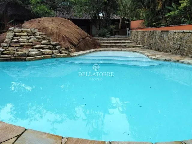 Casa com 2345m² 4 quartos e 8 banheiros, para alugar, no bairro Serra em Teresópolis