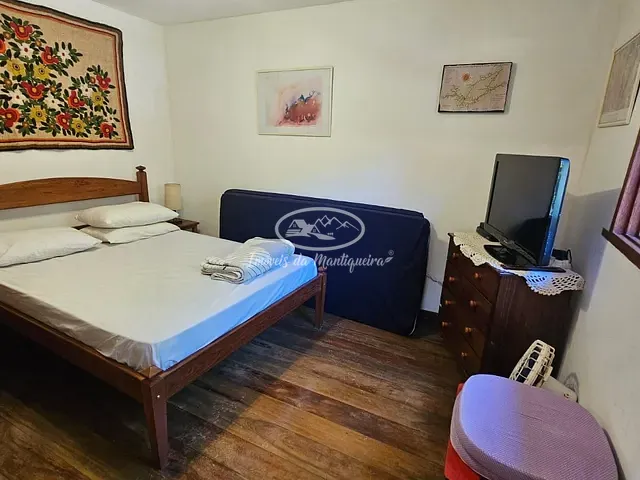 Casa com 5400m² 1 quarto e 1 banheiro, à venda, no bairro Vale do Pavão (Maringá) em Itatiaia
