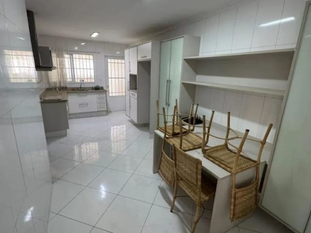 Casa 4 quartos e 3 banheiros, à venda, no bairro Jardim das Samambaias em Jundiaí