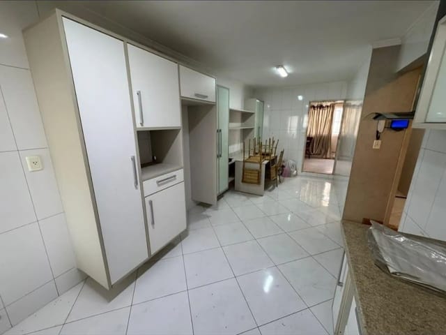 Casa 4 quartos e 3 banheiros, à venda, no bairro Jardim das Samambaias em Jundiaí
