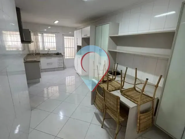 Casa 4 quartos e 3 banheiros, à venda, no bairro Jardim das Samambaias em Jundiaí