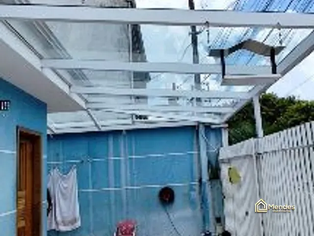 Casa 2 quartos e 1 banheiro, à venda, no bairro Sítio Cercado em Curitiba