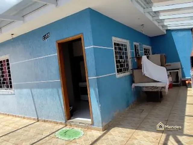 Casa 2 quartos e 1 banheiro, à venda, no bairro Sítio Cercado em Curitiba