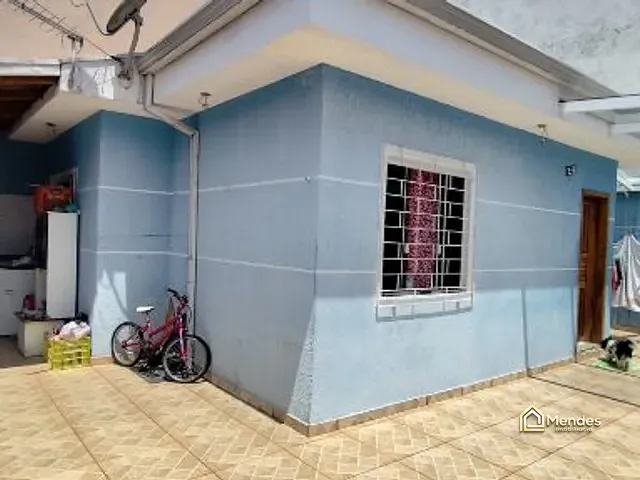 Casa 2 quartos e 1 banheiro, à venda, no bairro Sítio Cercado em Curitiba
