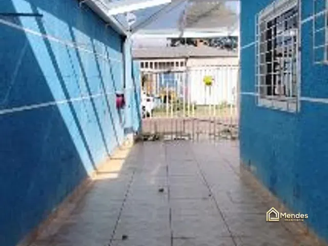 Casa 2 quartos e 1 banheiro, à venda, no bairro Sítio Cercado em Curitiba