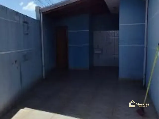 Casa 2 quartos e 1 banheiro, à venda, no bairro Sítio Cercado em Curitiba