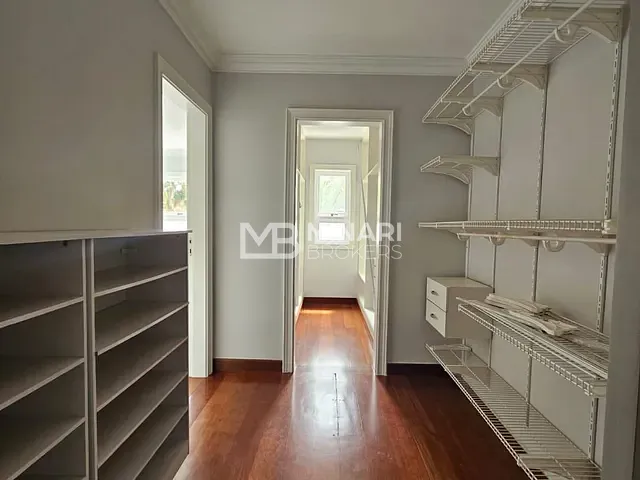 Casa 4 quartos e 6 banheiros, para alugar, no bairro Alphaville Residencial Dois em Barueri