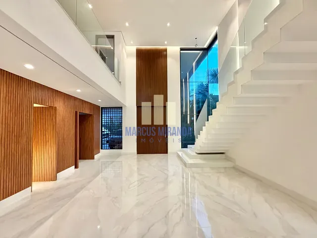 Casa com 820m² 4 quartos e 7 banheiros, à venda, no bairro Barra da Tijuca em Rio de Janeiro