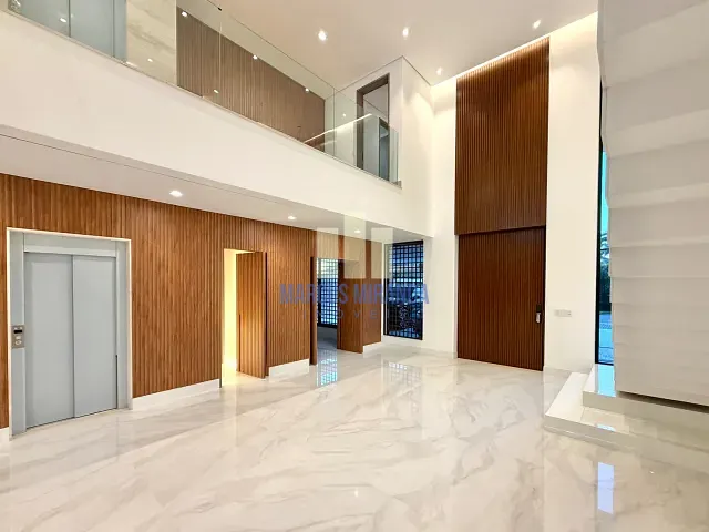 Casa com 820m² 4 quartos e 7 banheiros, à venda, no bairro Barra da Tijuca em Rio de Janeiro