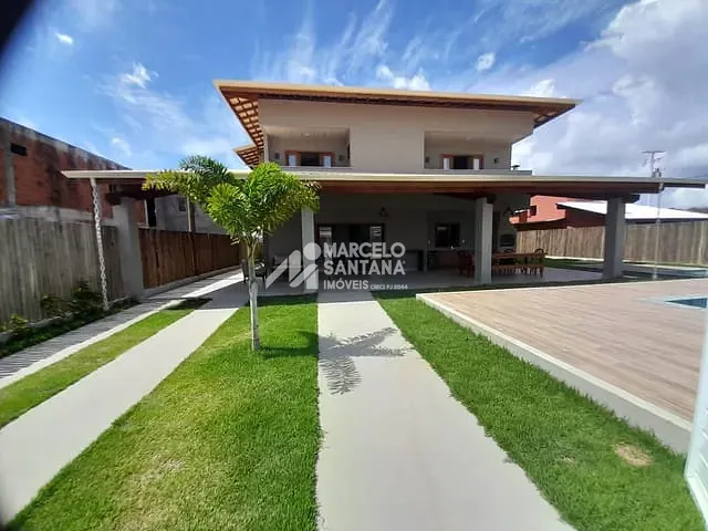 Casa com 450m² 6 quartos e 7 banheiros, à venda, no bairro Olivença em Ilhéus