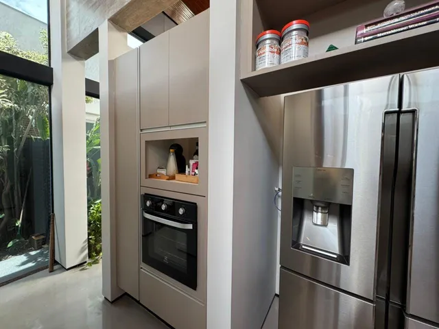 Casa com 677m² 3 quartos e 5 banheiros, à venda, no bairro Loteamento Alphaville em Londrina