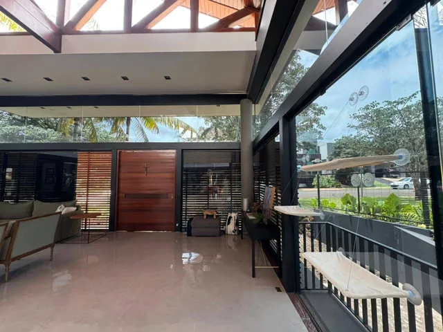 Casa com 677m² 3 quartos e 5 banheiros, à venda, no bairro Loteamento Alphaville em Londrina
