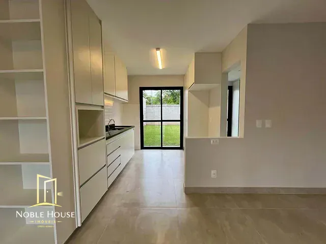 Casa com 82m² 2 quartos e 3 banheiros, para alugar, no bairro Bairro Capivari em Louveira