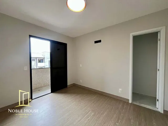 Casa com 82m² 2 quartos e 3 banheiros, para alugar, no bairro Bairro Capivari em Louveira