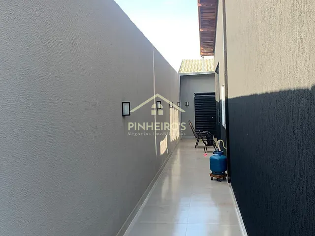 Casa com 252m² 3 quartos e 1 banheiro, à venda, no bairro Jardim Cidade Alta em Cambé
